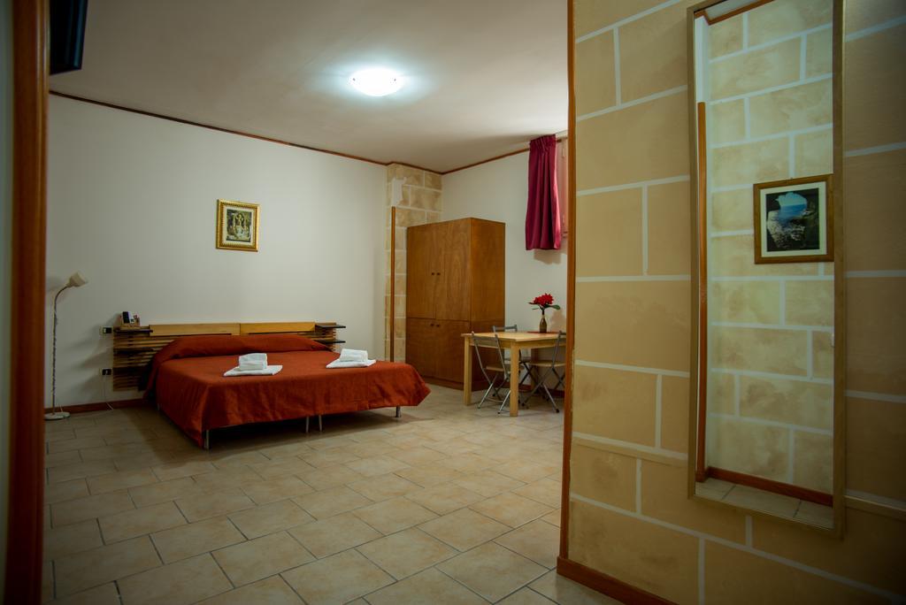Hotel Residence Lupiae เลชเช ภายนอก รูปภาพ
