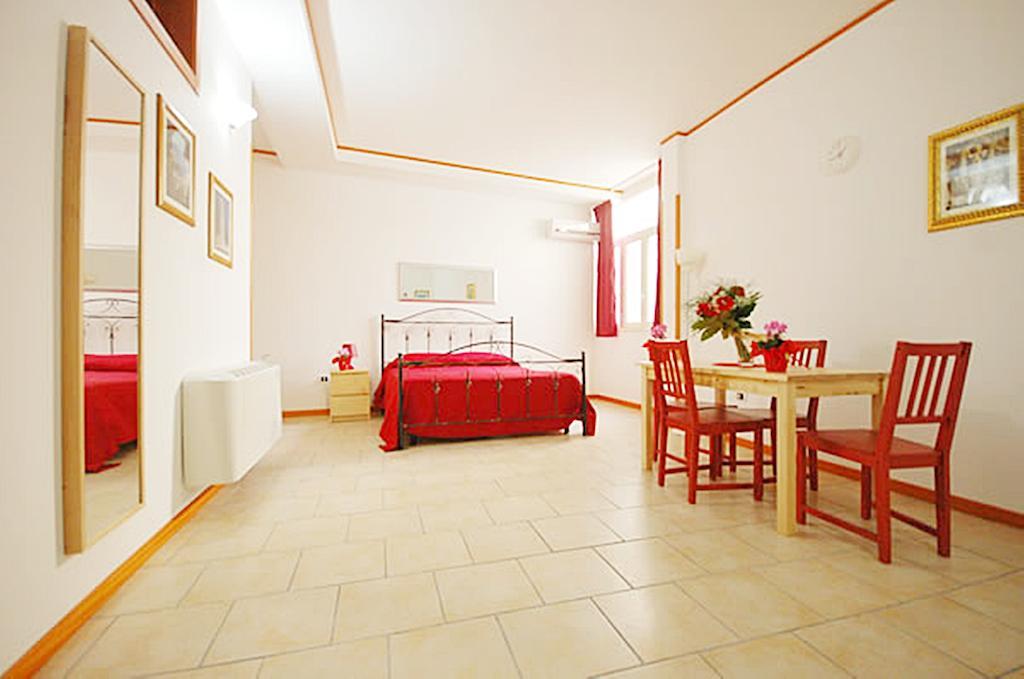 Hotel Residence Lupiae เลชเช ภายนอก รูปภาพ